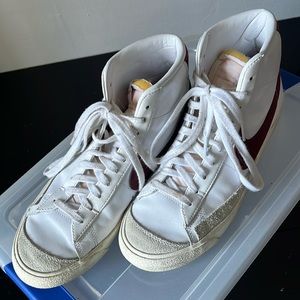 Men’s Nike Blazer. Size 9. Worn only a handful of times. Very good condition.